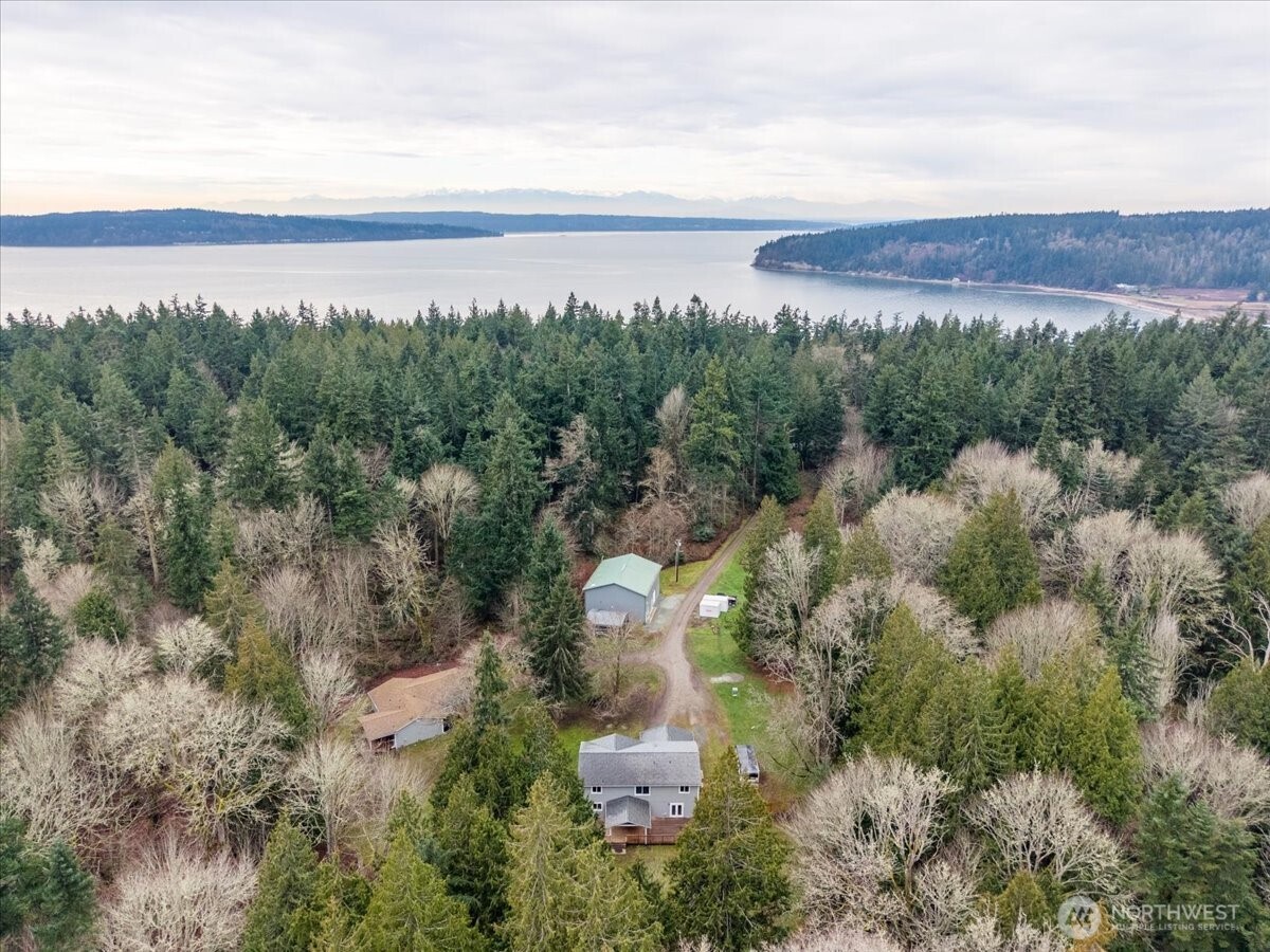 2295 S Camano Drive , Camano Island, WA 98282