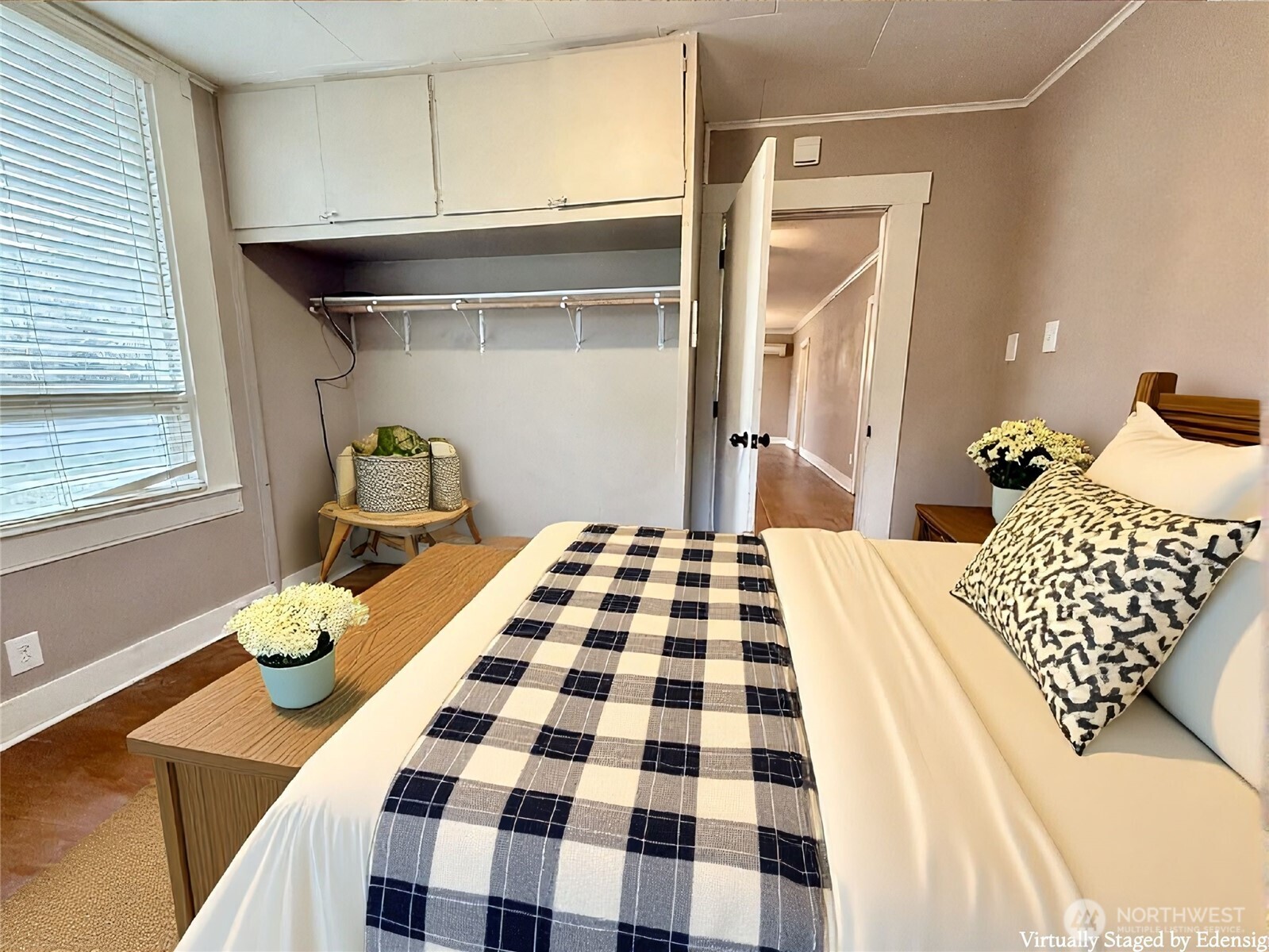 111 W Dayton Avenue , Dayton, WA 99328