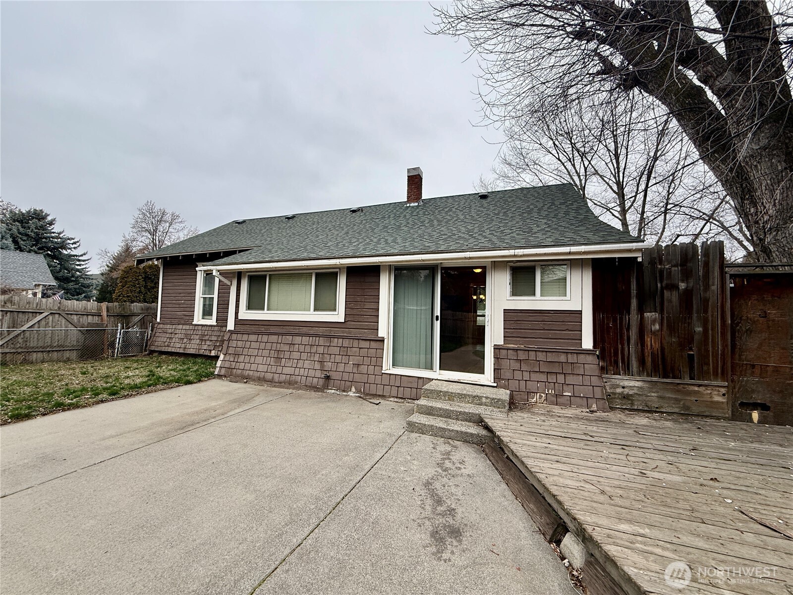 111 W Dayton Avenue , Dayton, WA 99328