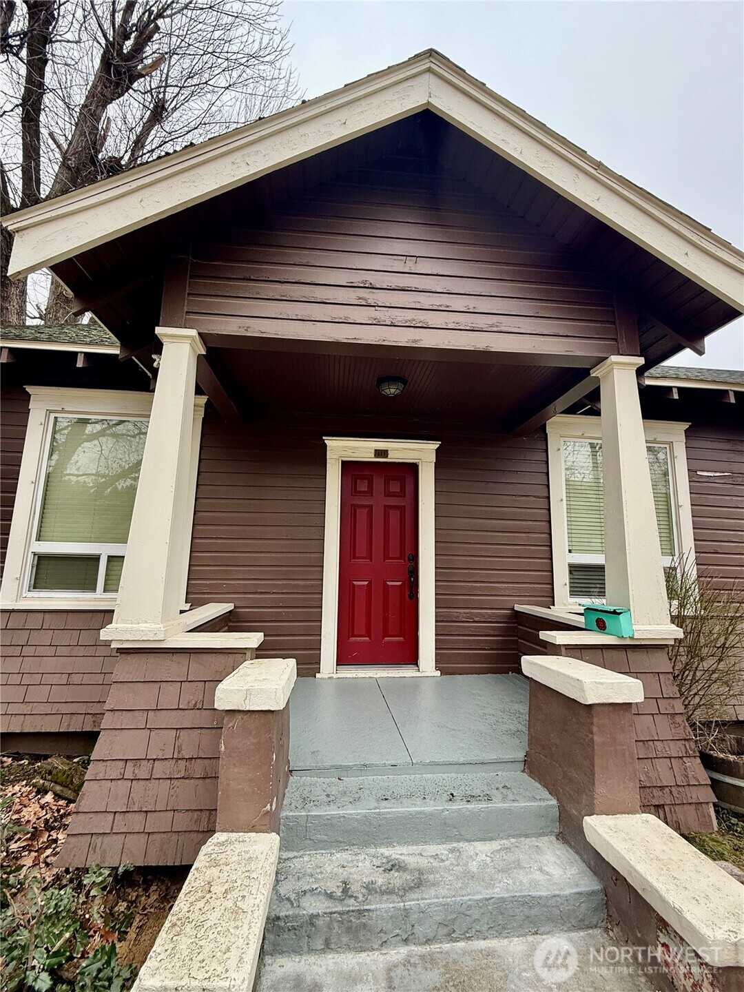 111 W Dayton Avenue , Dayton, WA 99328