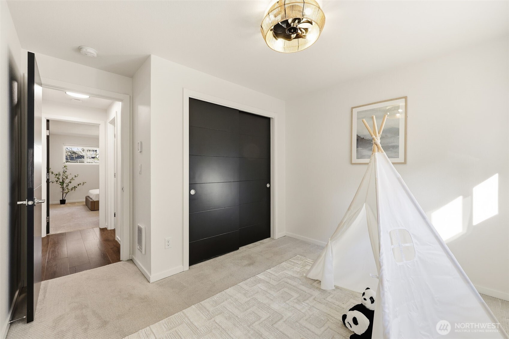 7922 9th Avenue SW, Seattle, WA 98106