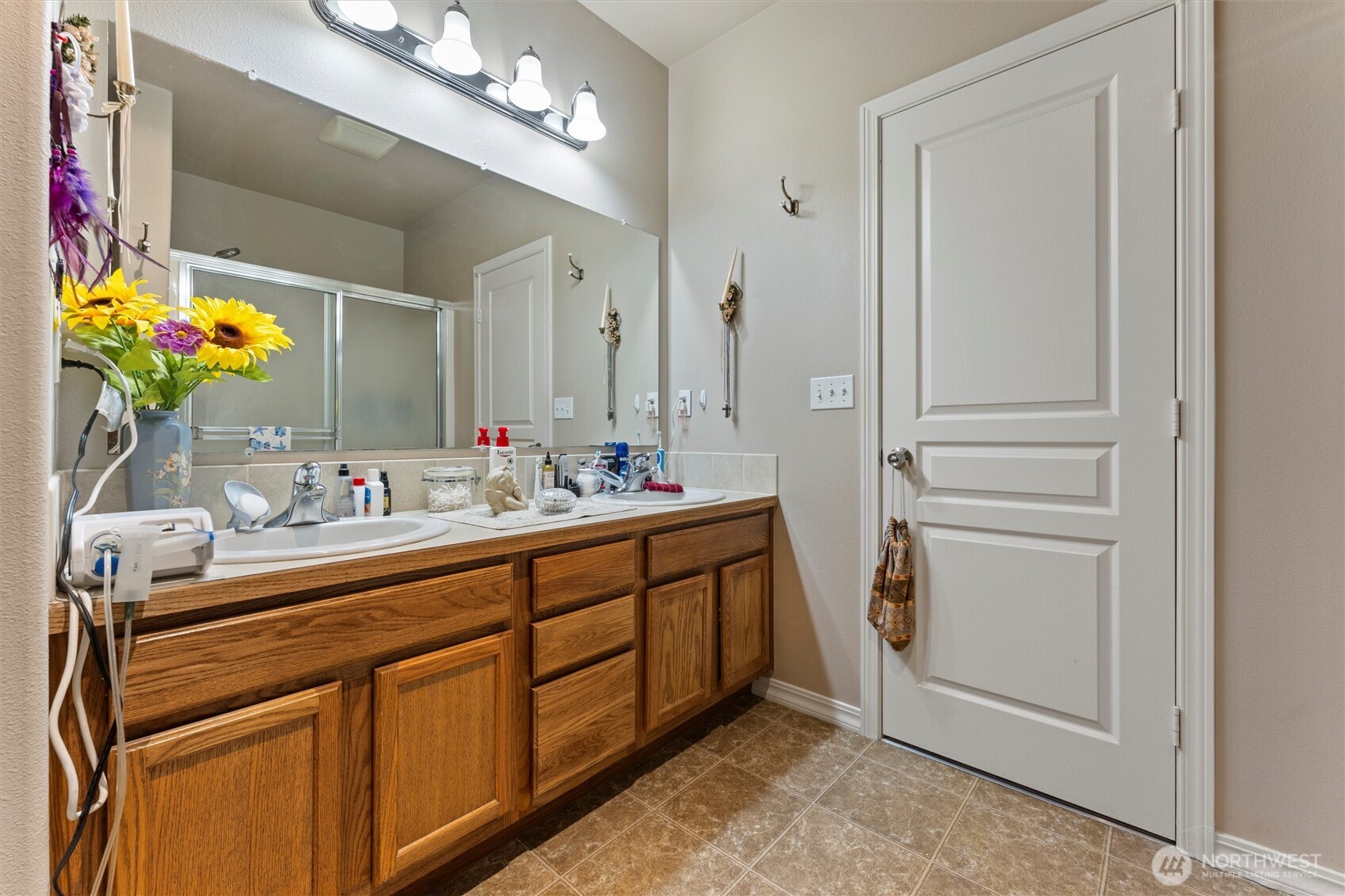 521 Florida Street , Moses Lake, WA 98837