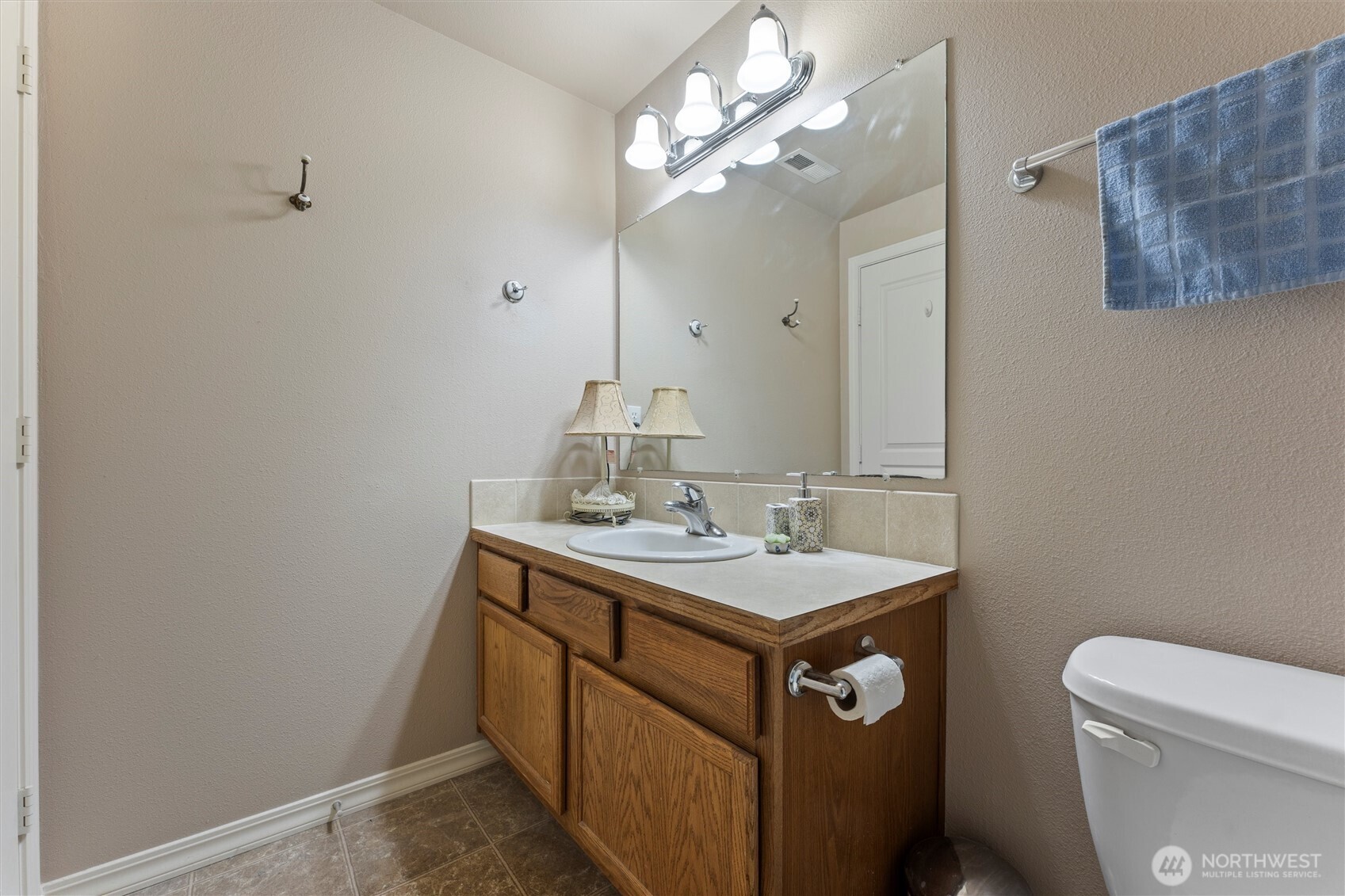 521 Florida Street , Moses Lake, WA 98837