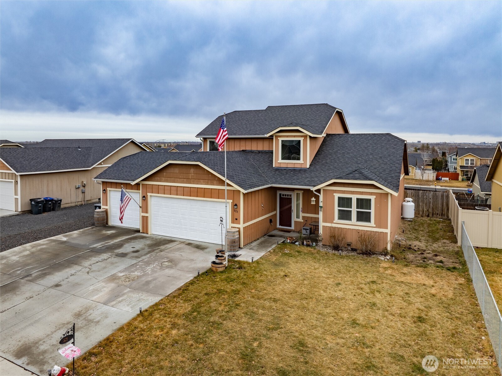 521 Florida Street , Moses Lake, WA 98837