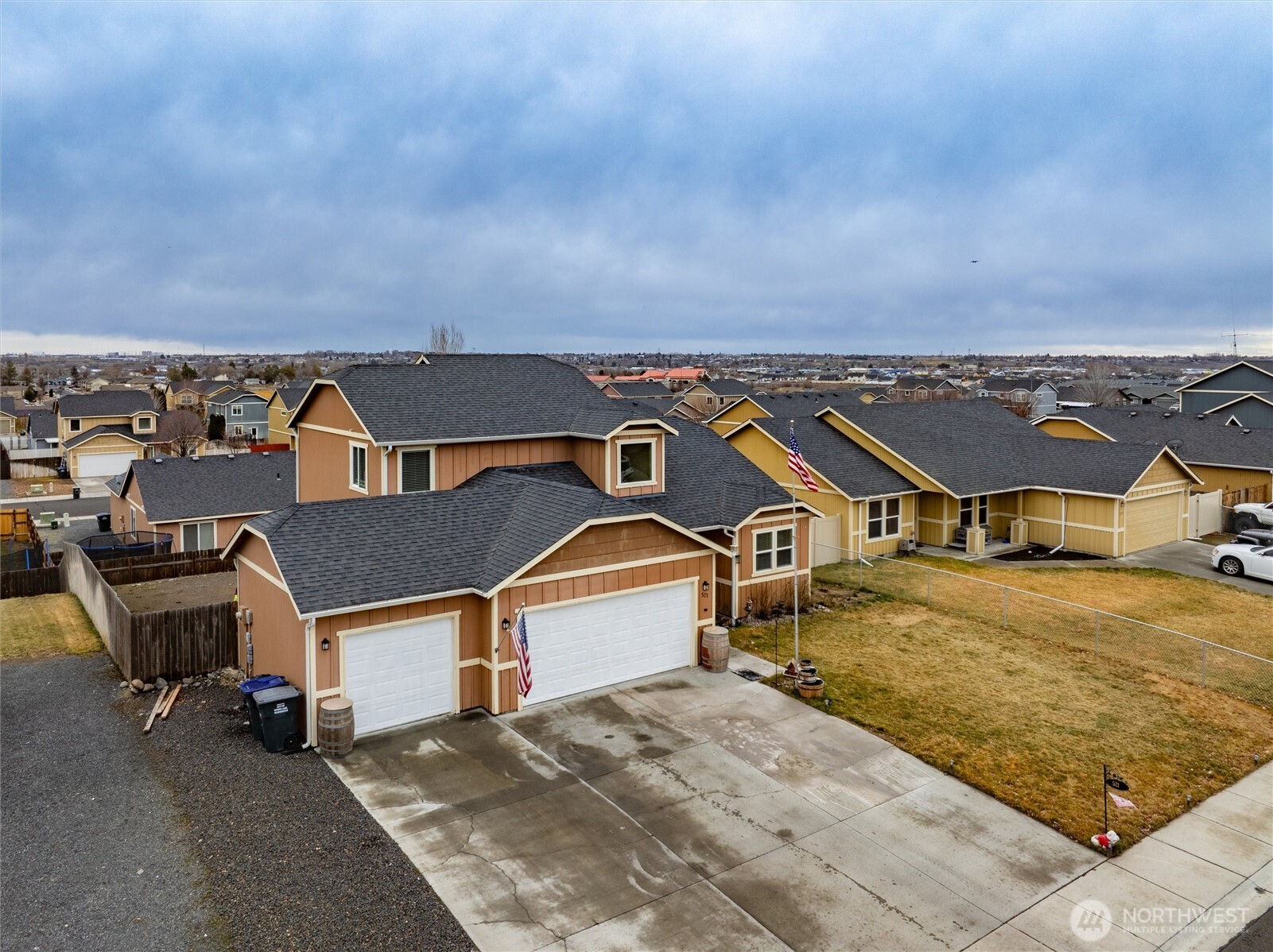521 Florida Street , Moses Lake, WA 98837