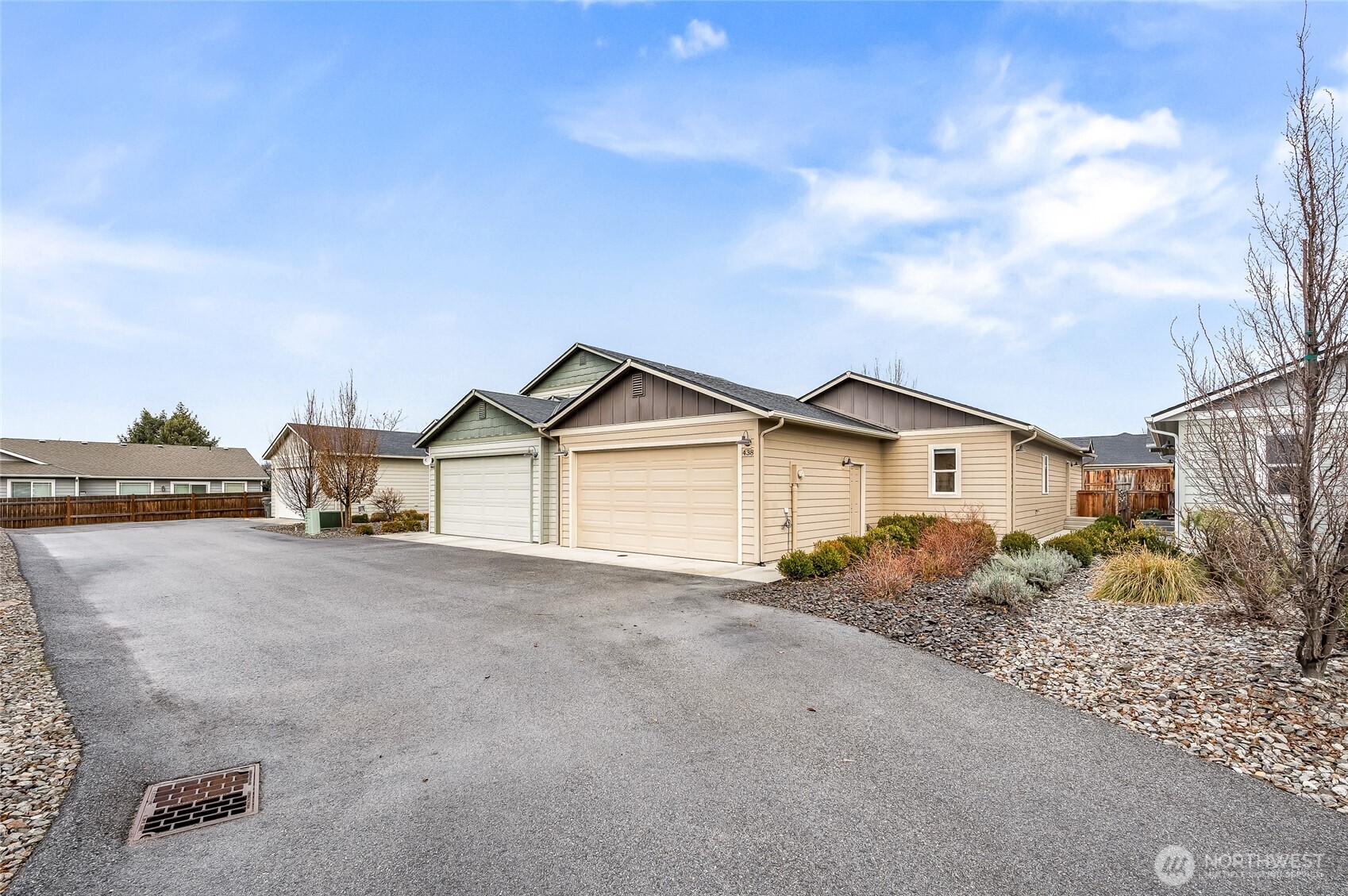 438 S Kansas Loop , East Wenatchee, WA 98802