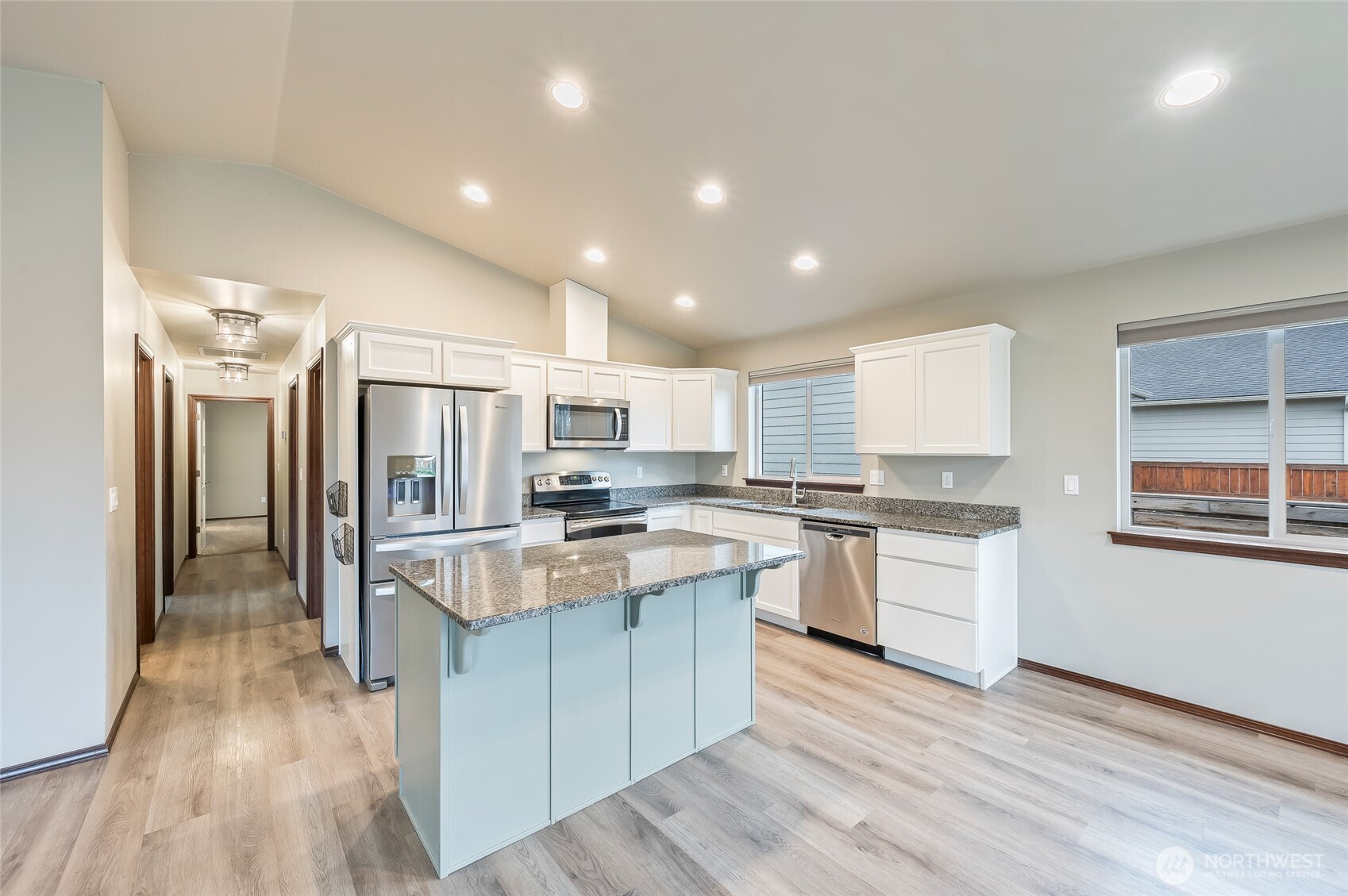 438 S Kansas Loop , East Wenatchee, WA 98802