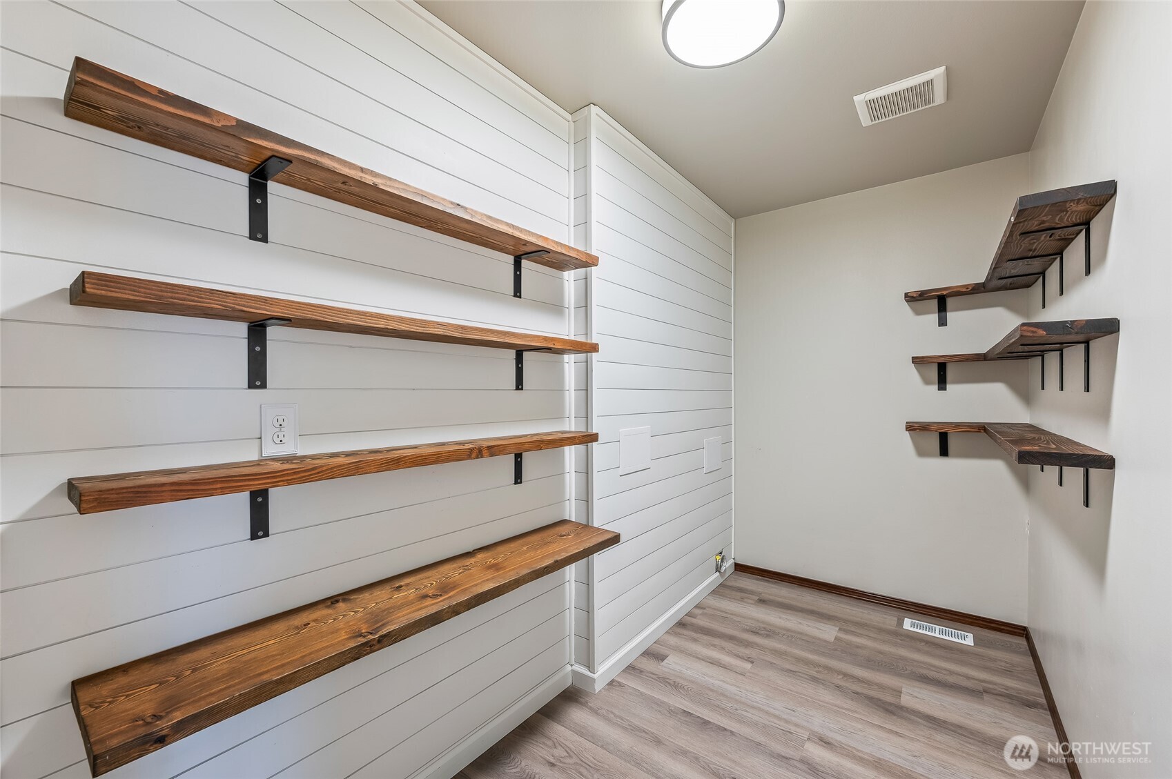 438 S Kansas Loop , East Wenatchee, WA 98802