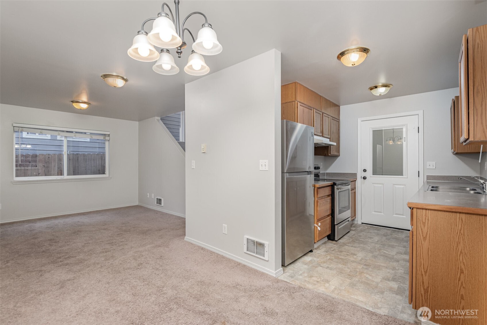 128 20th Avenue E #2, Seattle, WA 98112