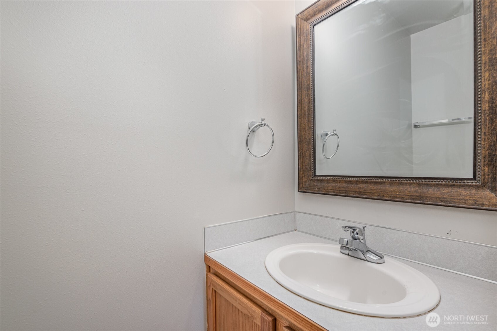 128 20th Avenue E #2, Seattle, WA 98112