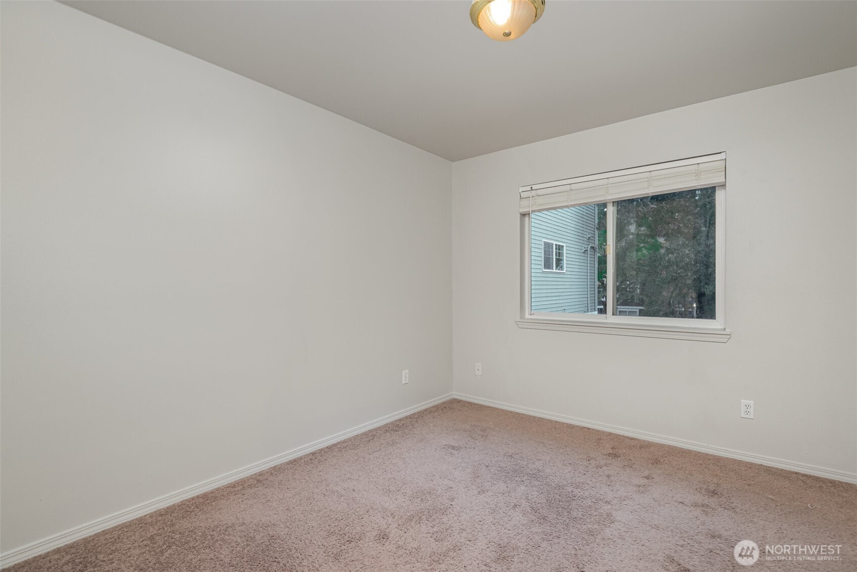 128 20th Avenue E #2, Seattle, WA 98112