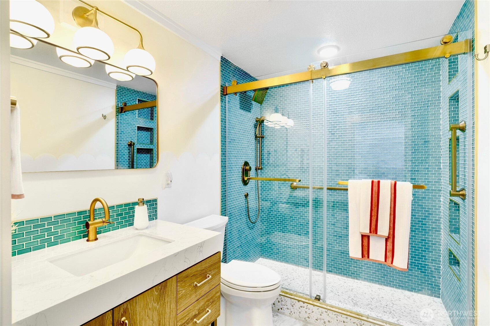 1410 48th Street #A15, Seaview, WA 98644