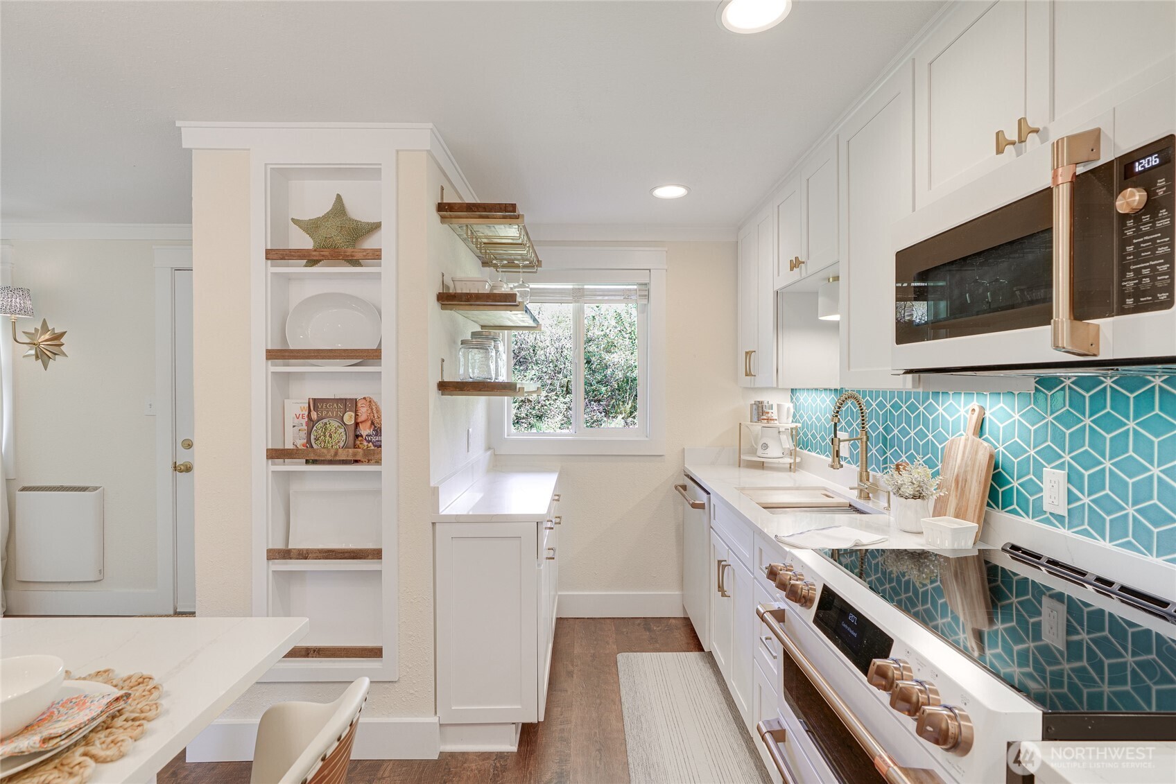 1410 48th Street #A15, Seaview, WA 98644