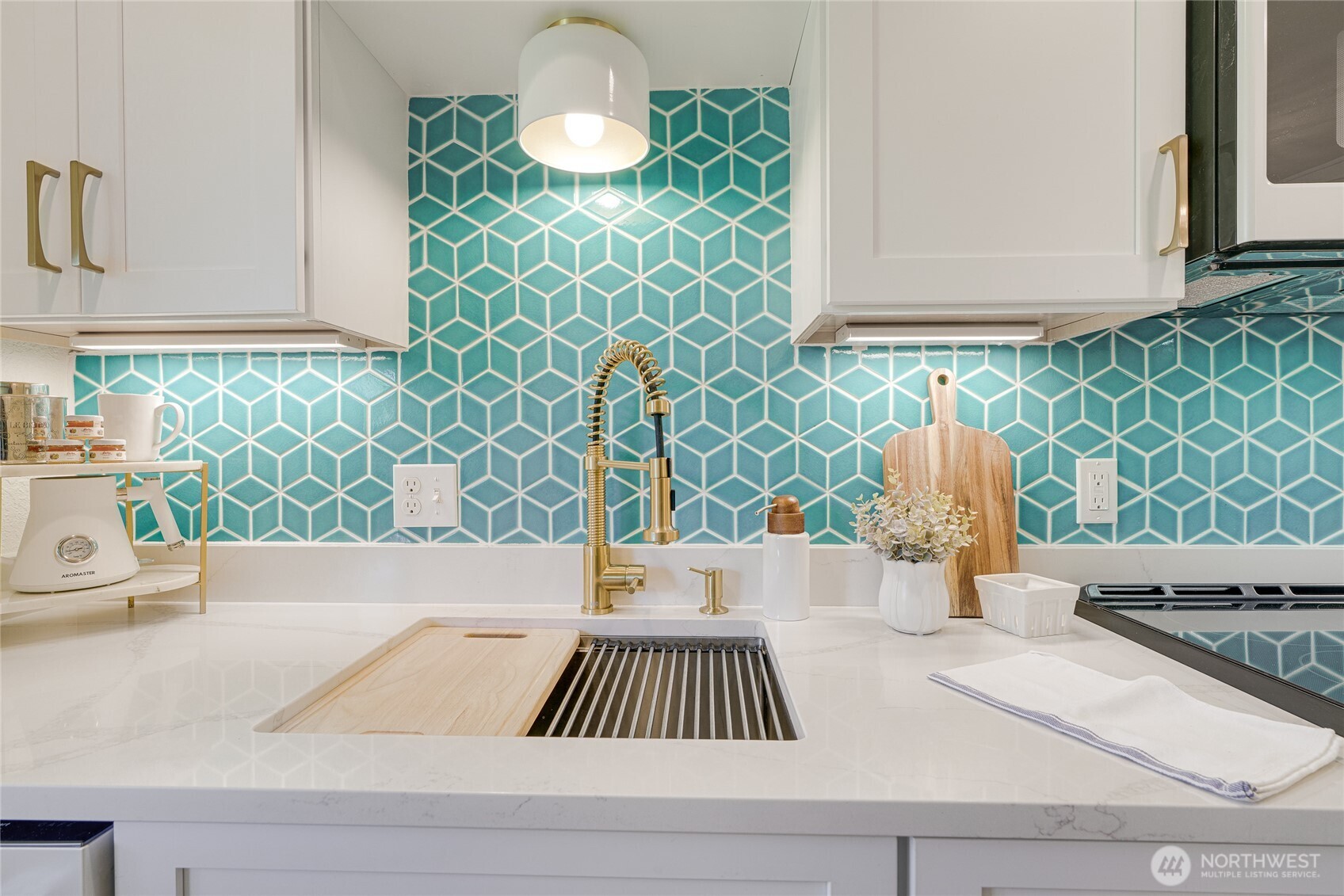 1410 48th Street #A15, Seaview, WA 98644