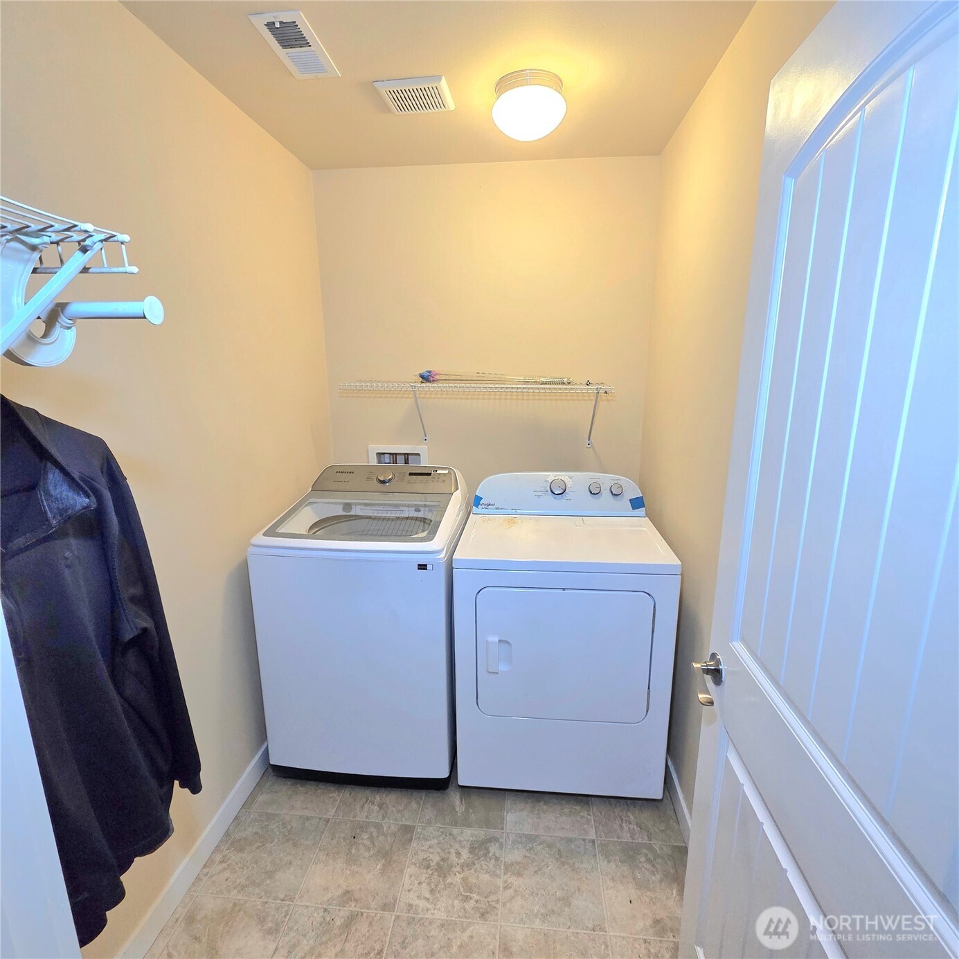 1605 Riddell Avenue NE, Orting, WA 98360-7474