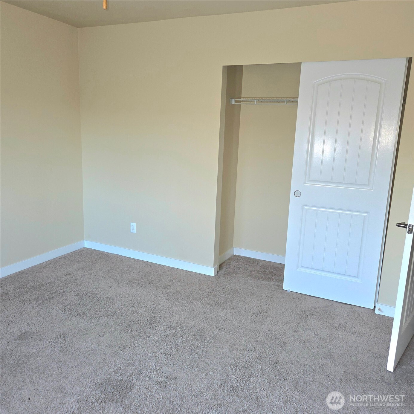 1605 Riddell Avenue NE, Orting, WA 98360-7474