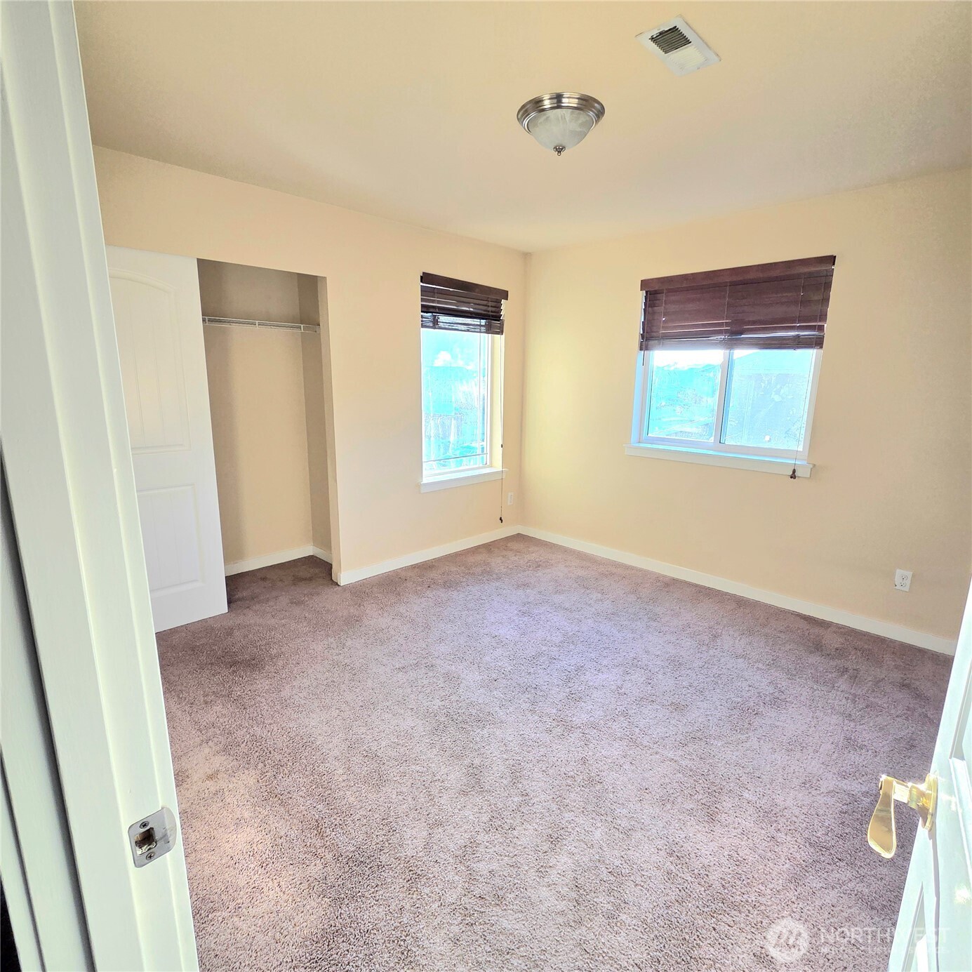 1605 Riddell Avenue NE, Orting, WA 98360-7474