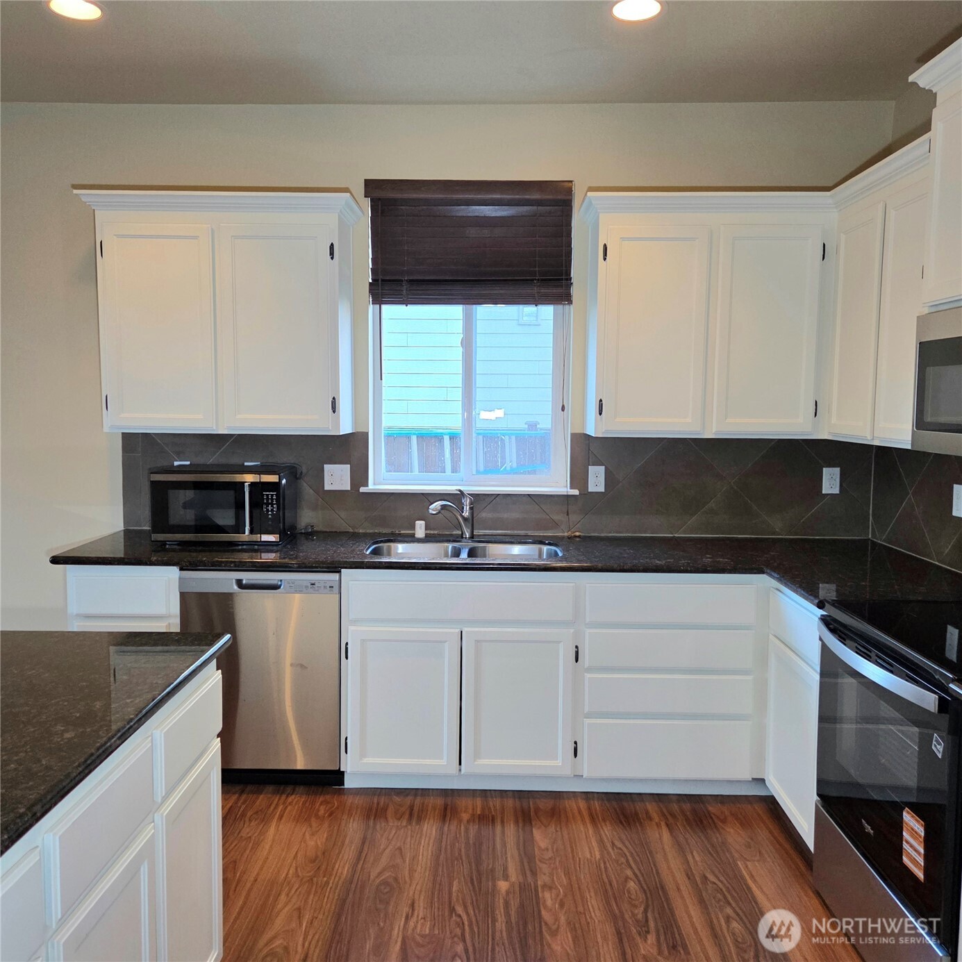 1605 Riddell Avenue NE, Orting, WA 98360-7474