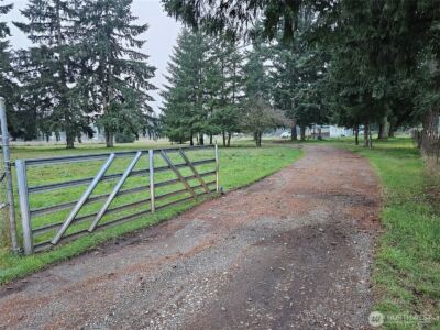 18525 Sargent Road SW, Rochester, WA 98579 - Photo 2