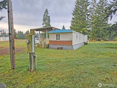 18525 Sargent Road SW, Rochester, WA 98579 - Photo 3