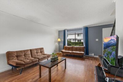 1016 9th Street SE #7, Puyallup, WA 98372 - Photo 3