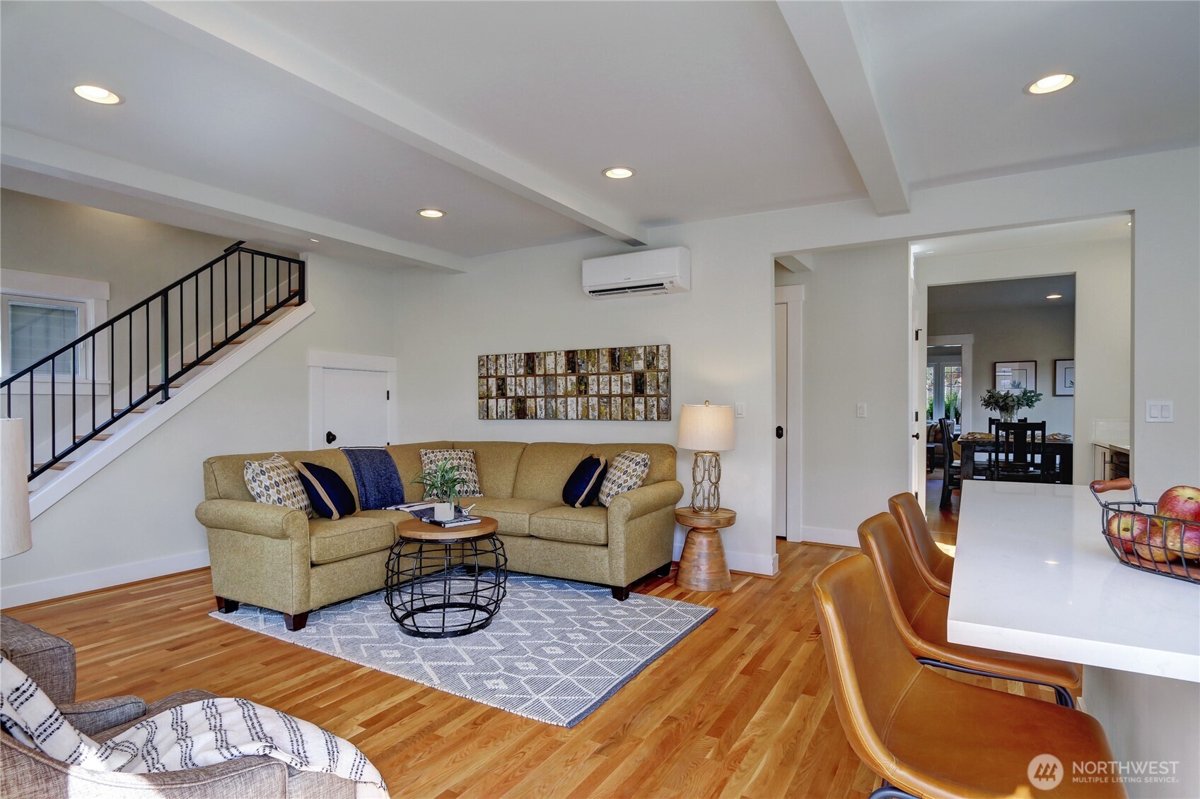 1611 10th Avenue W #1, Seattle, WA 98119