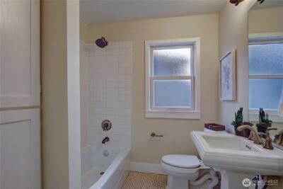 1611 10th Avenue W #1, Seattle, WA 98119 - Photo 25