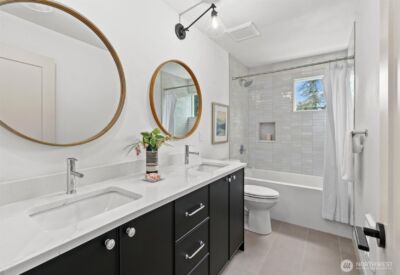 1261 NE 100th Street , Seattle, WA 98125 - Photo 34