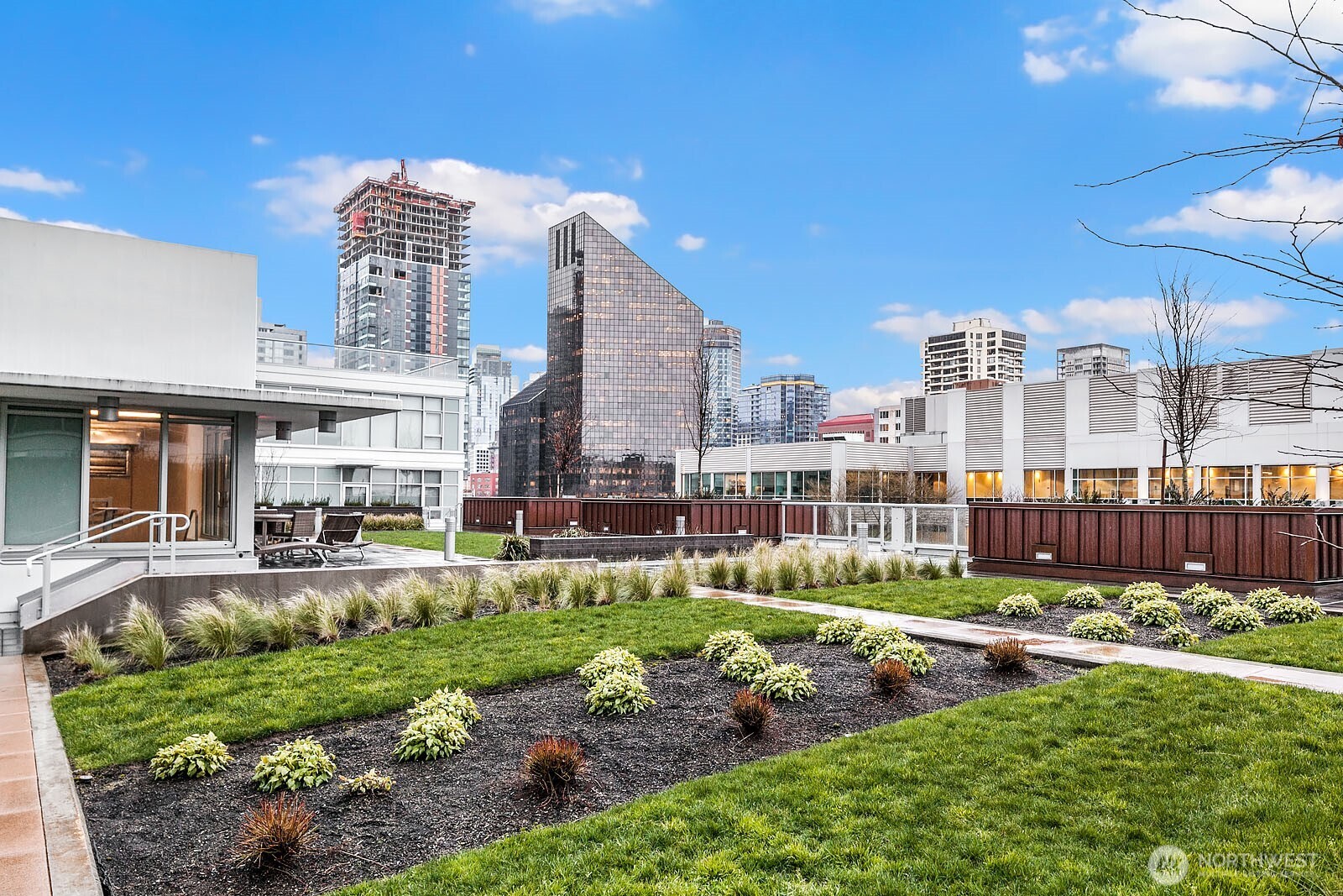 583 Battery Street #2205N, Seattle, WA 98121