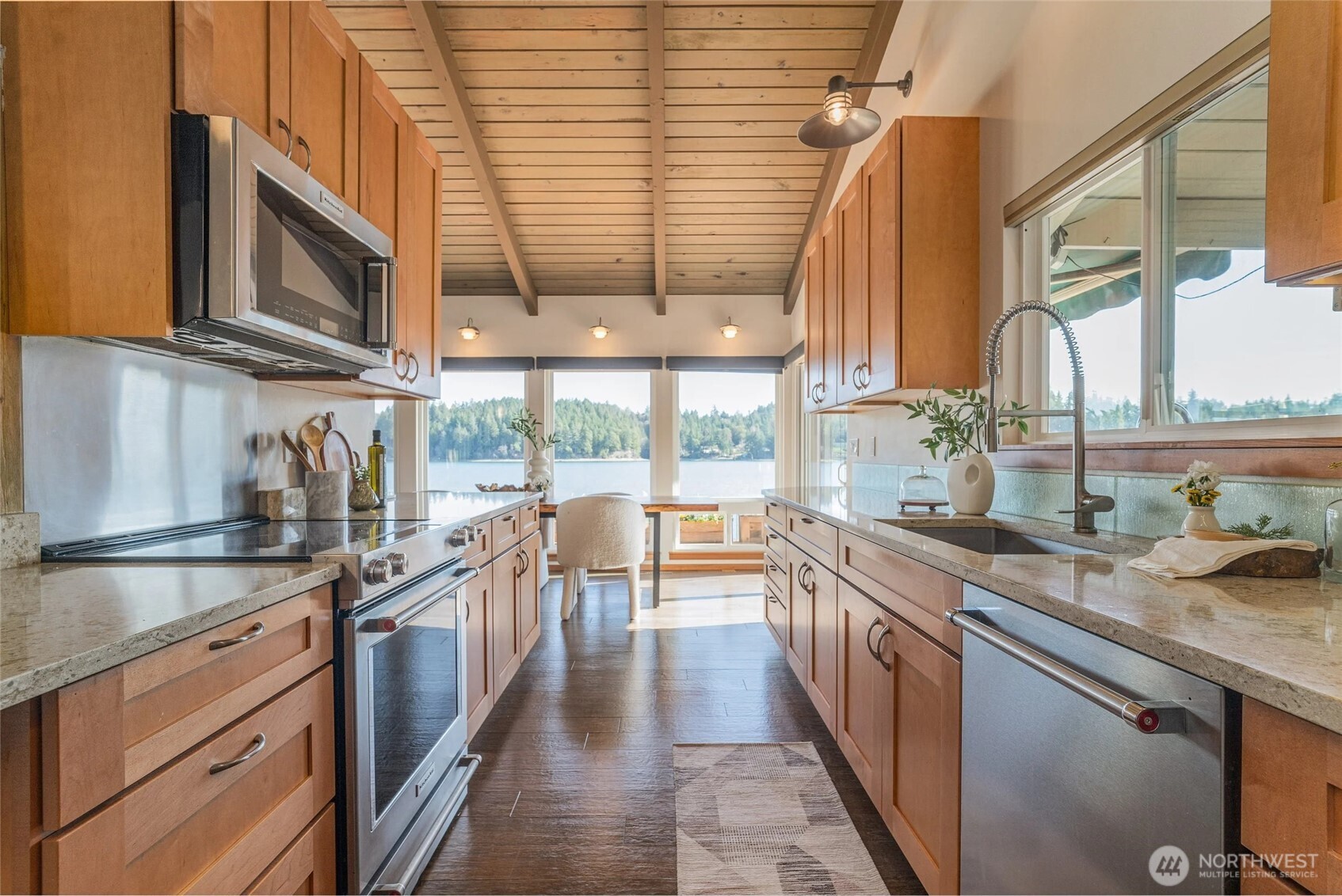 3451 E Pickering Road , Shelton, WA 98584