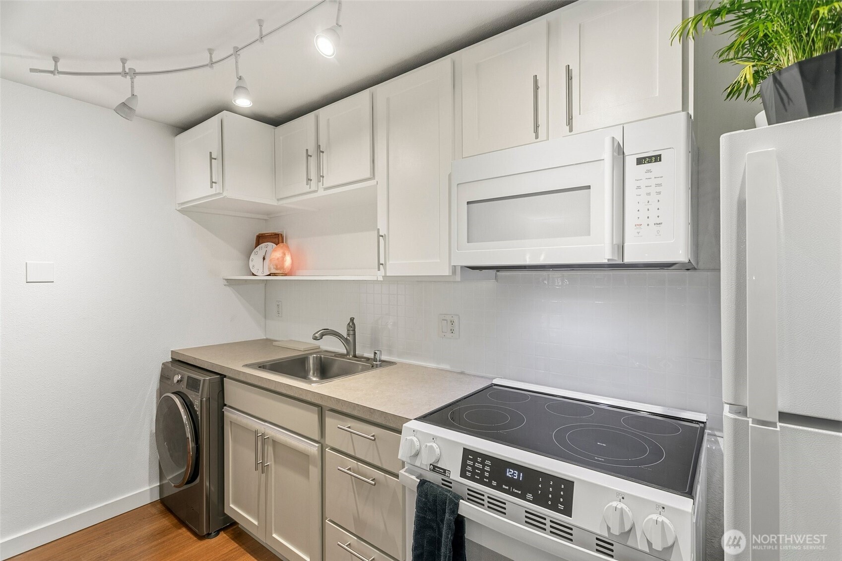 23453 16th Avenue S #A304, Des Moines, WA 98198