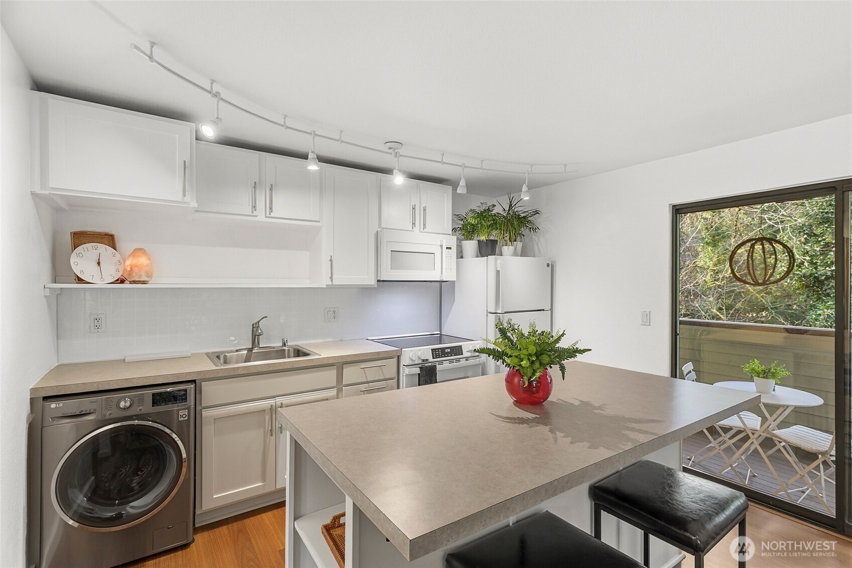 23453 16th Avenue S #A304, Des Moines, WA 98198