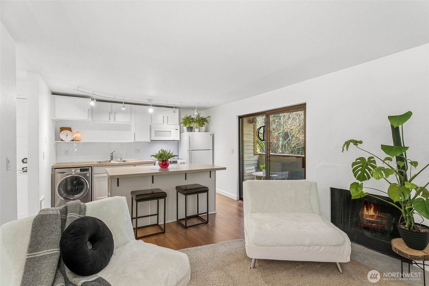 23453 16th Avenue S #A304, Des Moines, WA 98198