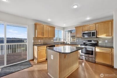 2103 NE 6th Cir , Renton, WA 98056 - Photo 12