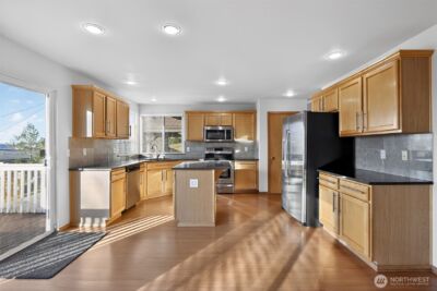 2103 NE 6th Cir , Renton, WA 98056 - Photo 13