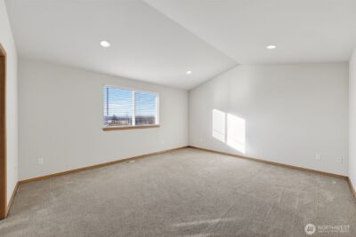 2103 NE 6th Cir , Renton, WA 98056 - Photo 17