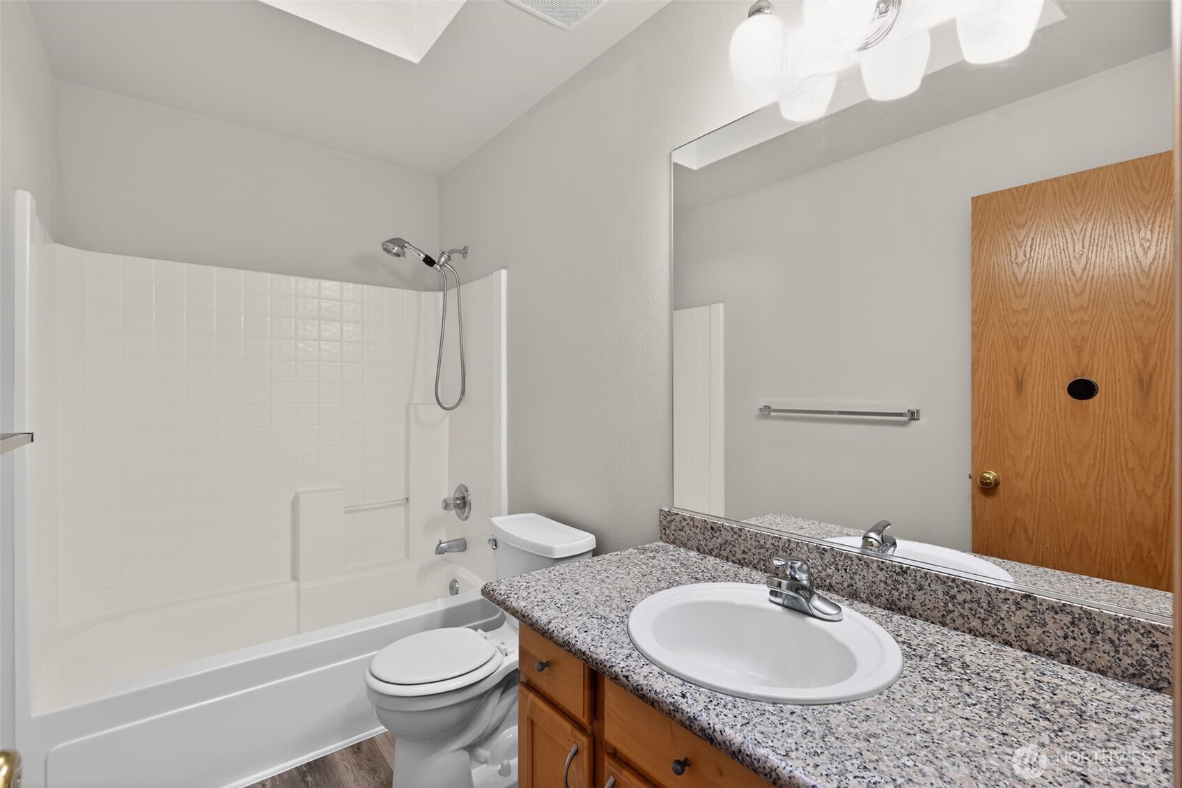 2103 NE 6th Cir , Renton, WA 98056