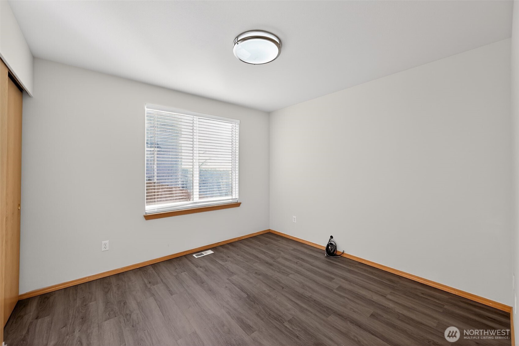 2103 NE 6th Cir , Renton, WA 98056