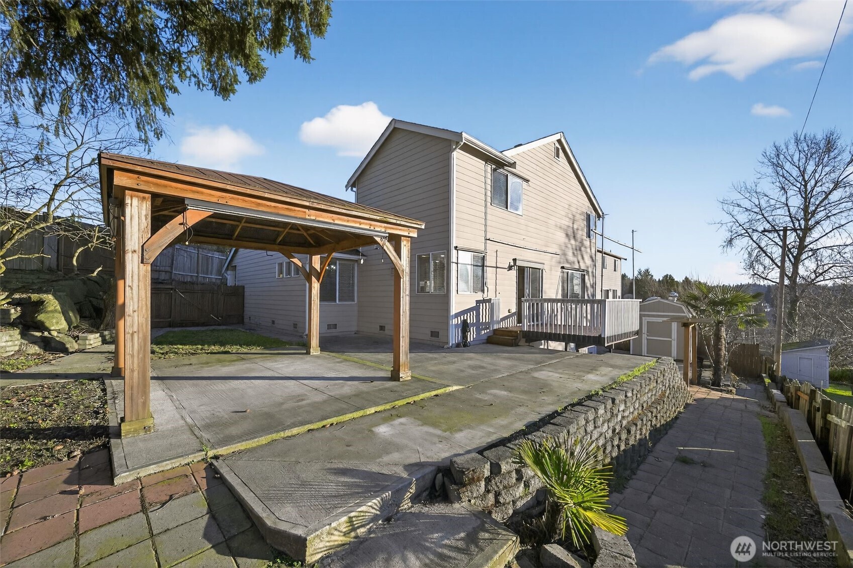 2103 NE 6th Cir , Renton, WA 98056