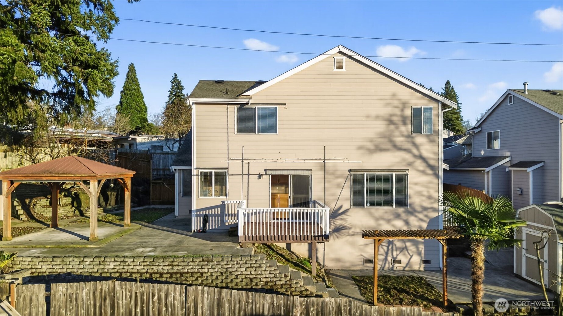 2103 NE 6th Cir , Renton, WA 98056