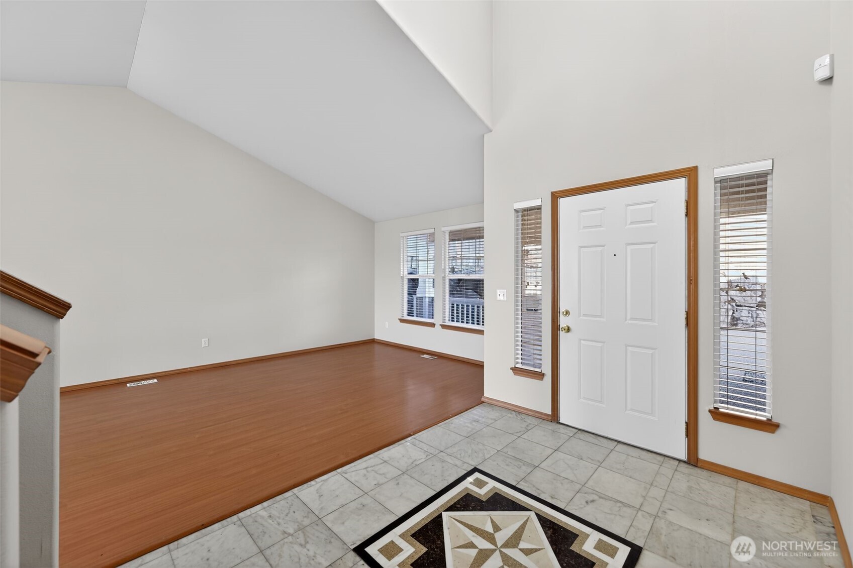 2103 NE 6th Cir , Renton, WA 98056