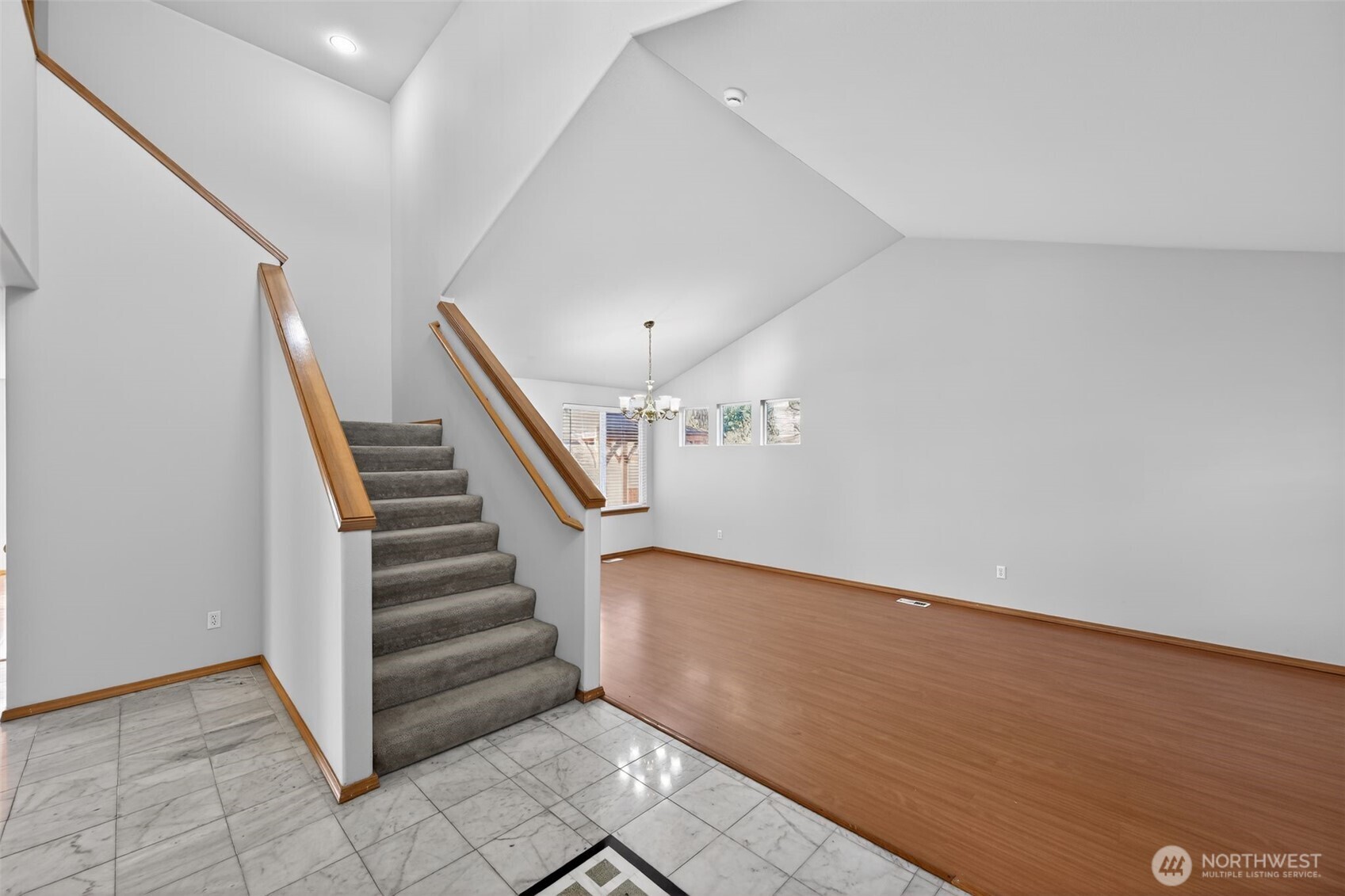 2103 NE 6th Cir , Renton, WA 98056