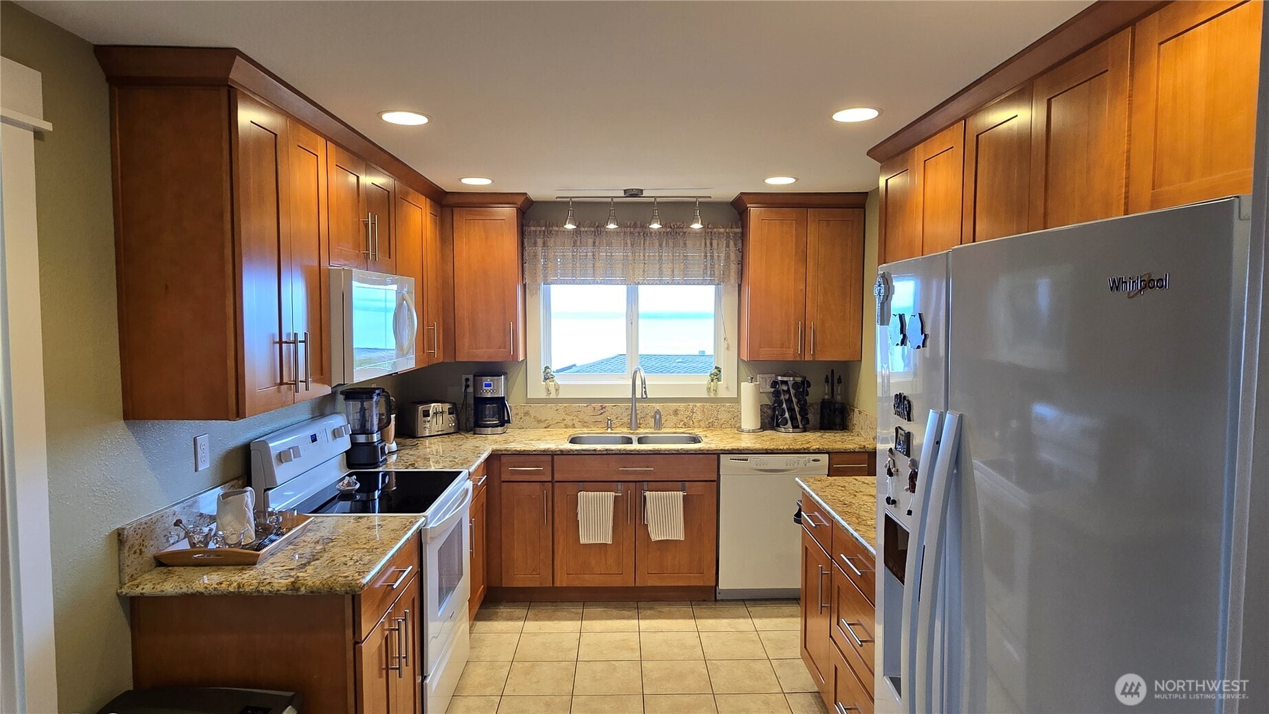 16342 RESI 72nd Avenue W, Edmonds, WA 98026