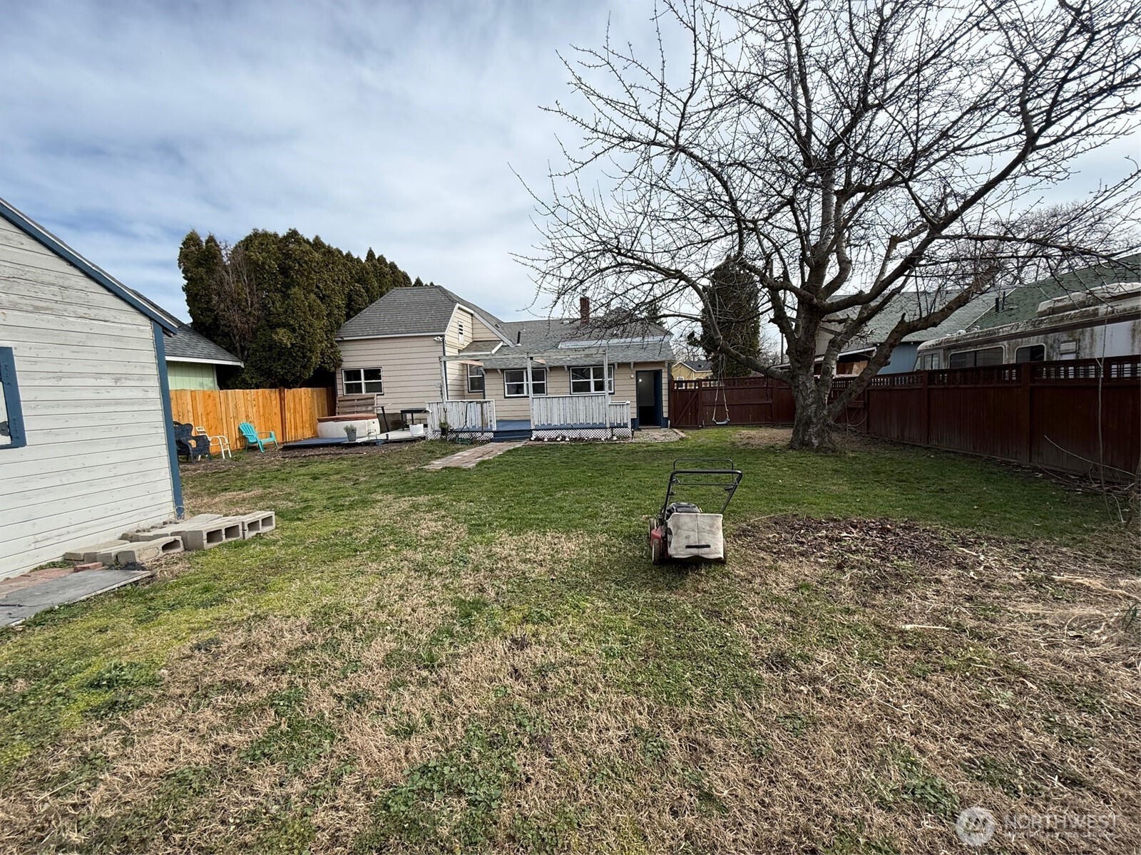 321 E Oak Street , Walla Walla, WA 99362