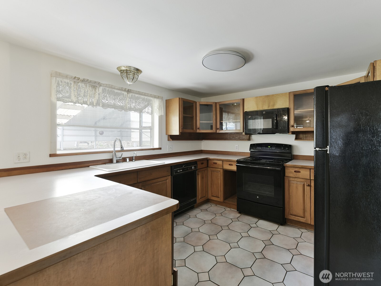 16107 81st Place NE, Kenmore, WA 98028