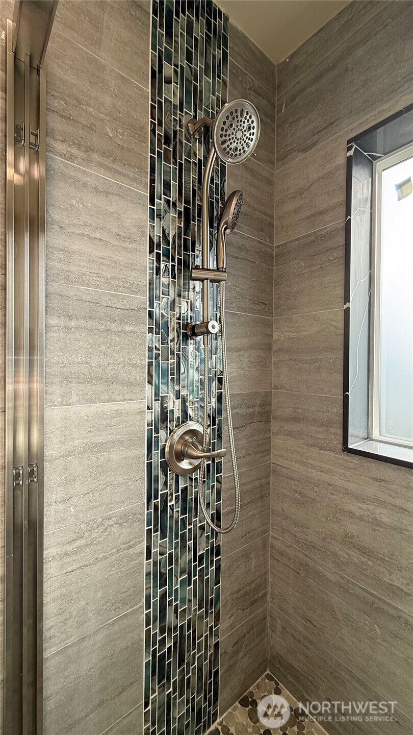 9025 38th Avenue S, Seattle, WA 98118