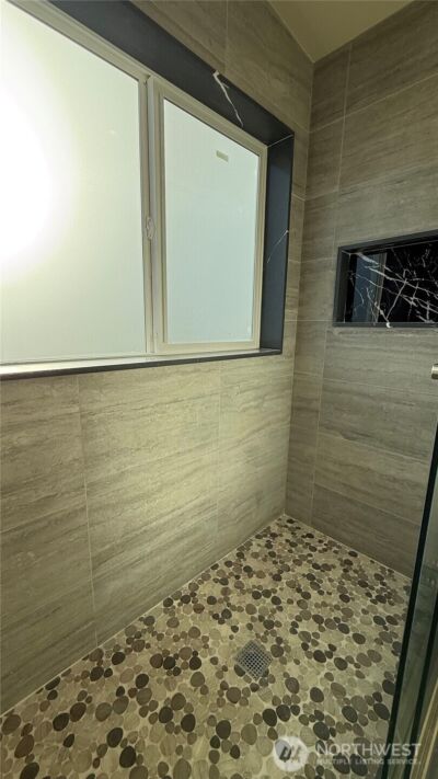 9025 38th Avenue S, Seattle, WA 98118 - Photo 17