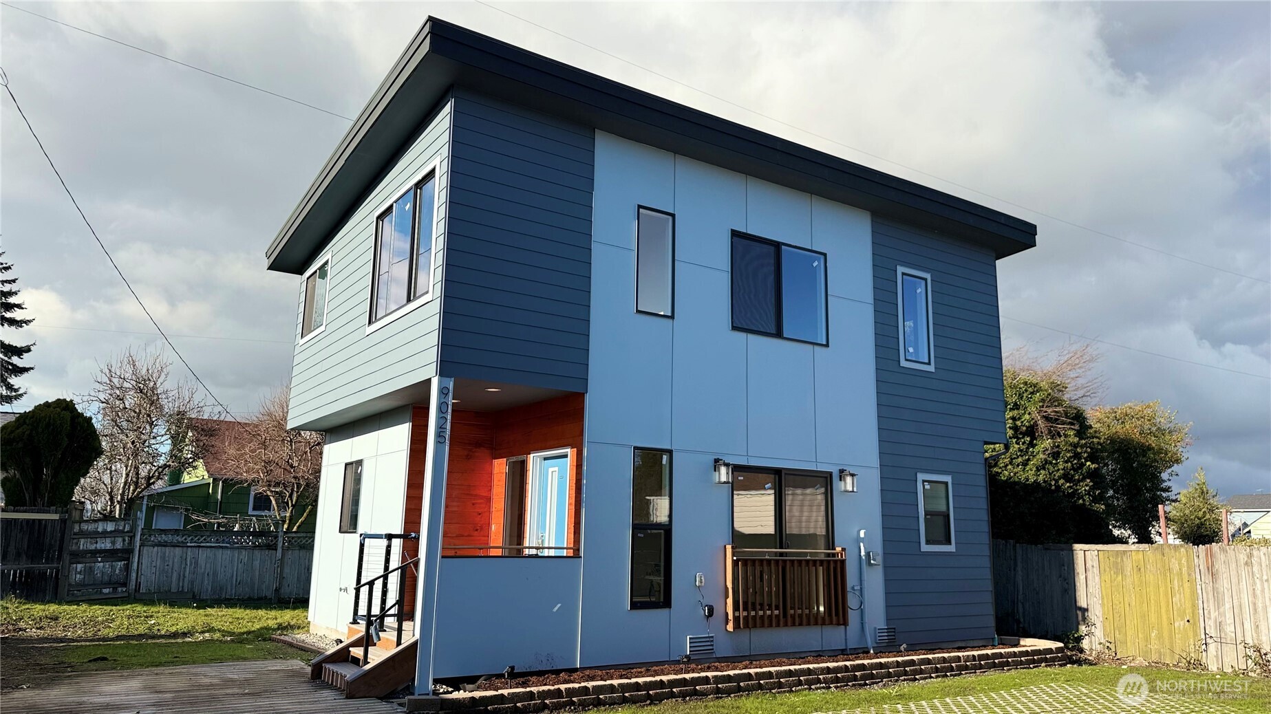 9025 38th Avenue S, Seattle, WA 98118