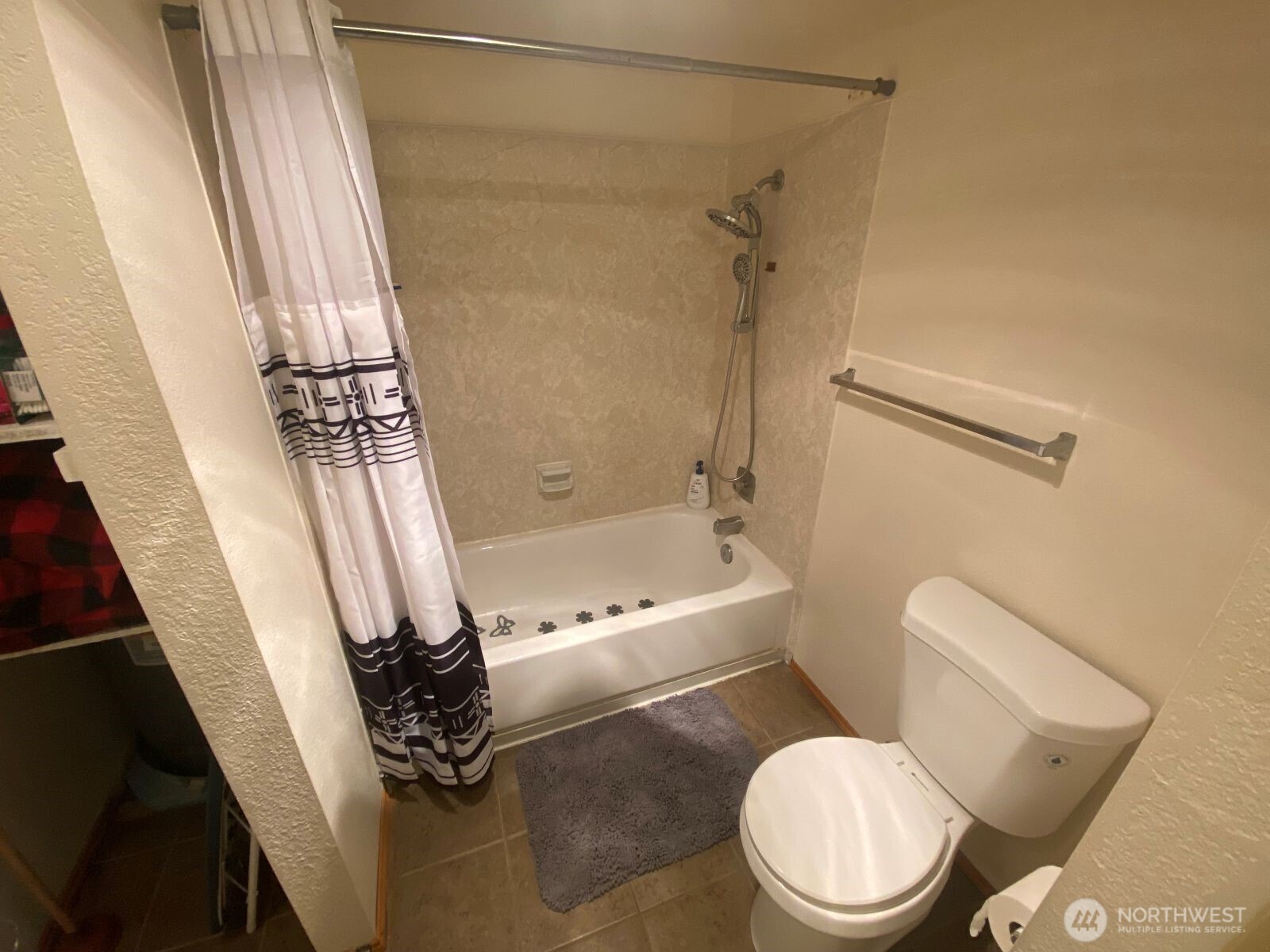 323 75th Street SE #B10, Everett, WA 98203