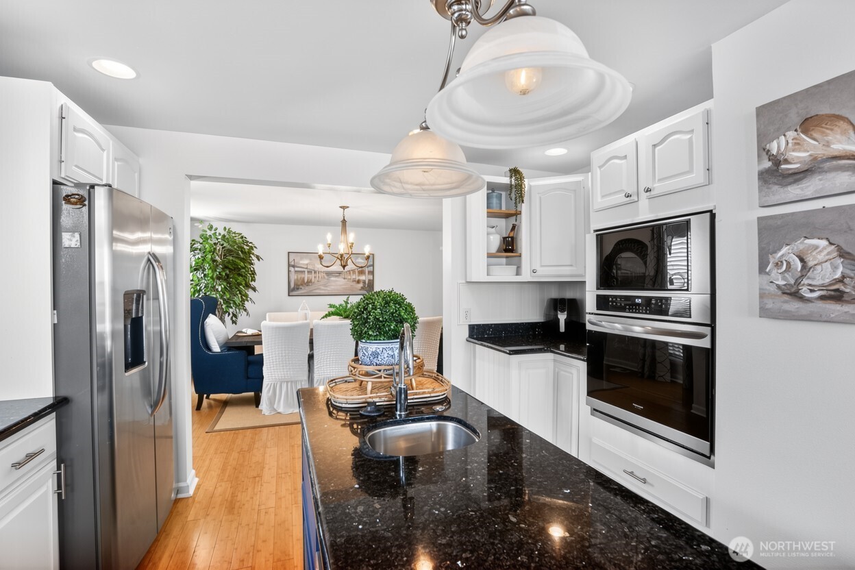 120 Sunrise Avenue SE, Ocean Shores, WA 98569